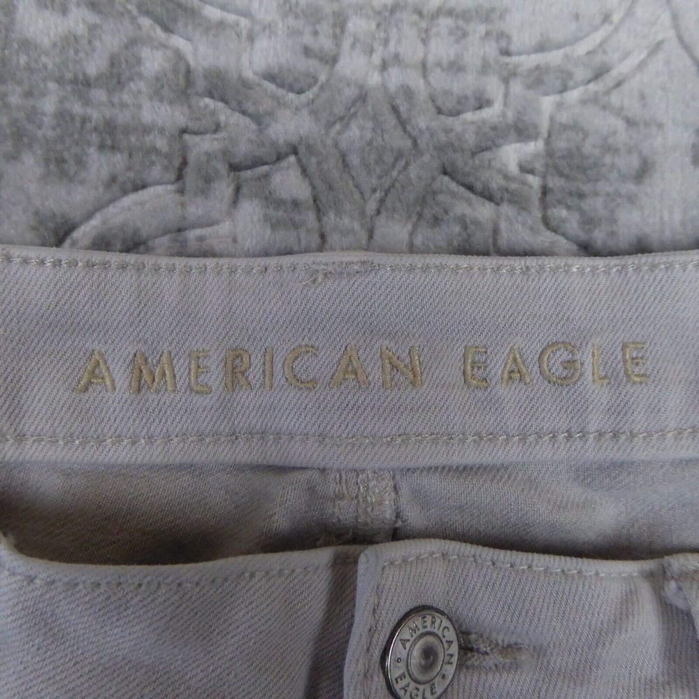 American Eagle Mom Jeans Size 12 Gray Light Wash Stretch Destroyed Distressed - Picture 11 of 16